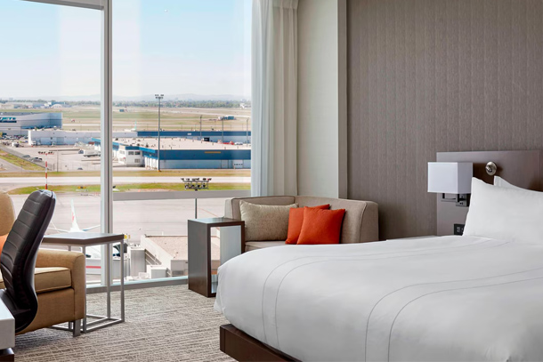 Prairie Crest Hotel (Former: Days Inn - Calgary Airport)